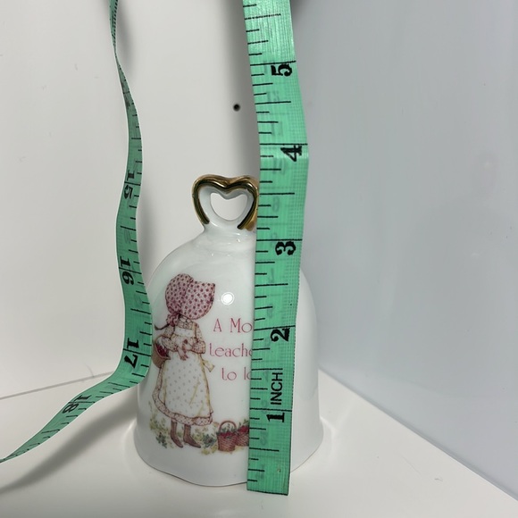 Vintage Porcelain Bell Designers Collection a Mother Remembrance. - Picture 3 of 3